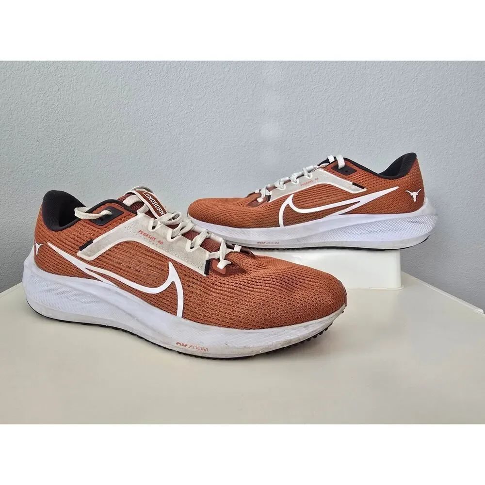 Nike Pegasus 40 Texas Longhorns Running Shoes Mens 9.5 Orange Austin Football